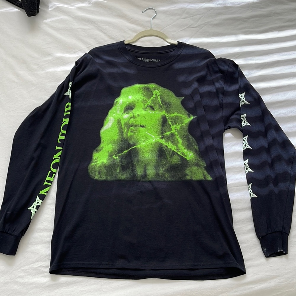 Playboi Carti Neon Tour Longsleeve Never worn size Large